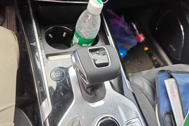 Used Hongqi HS5 2019 2.0T Smart Connect Flagship All-Wheel-Drive Version Gear Lever