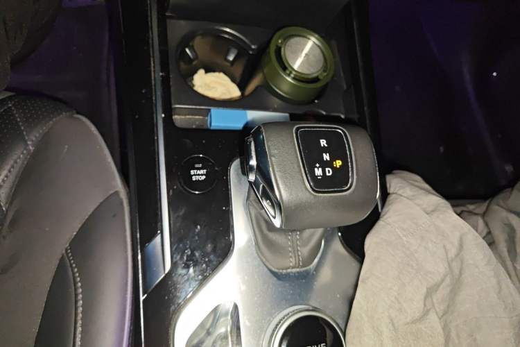 Used Hongqi HS5 2019 2.0T Smart Connect Flagship Edition Gear Lever