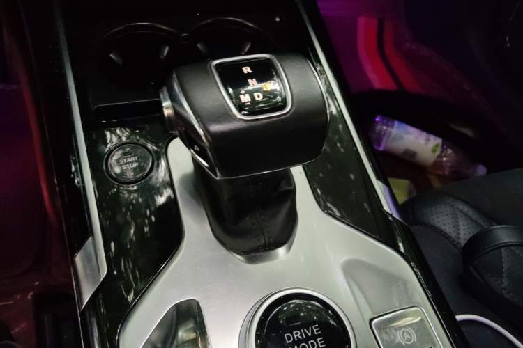 Used Hongqi HS5 2019 2.0T Smart Connect Flagship All-Wheel-Drive Version Gear Lever