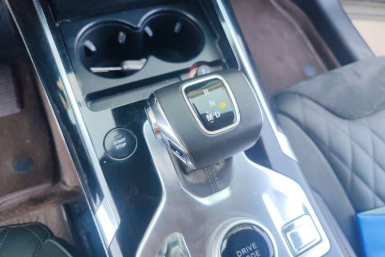 Used Hongqi HS5 2019 2.0T Smart Connect Flagship All-Wheel-Drive Version Gear Lever