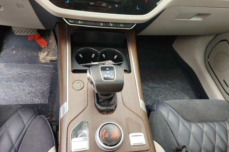 Used Hongqi HS5 2019 2.0T Smart Connect Flagship All-Wheel-Drive Version Gear Lever