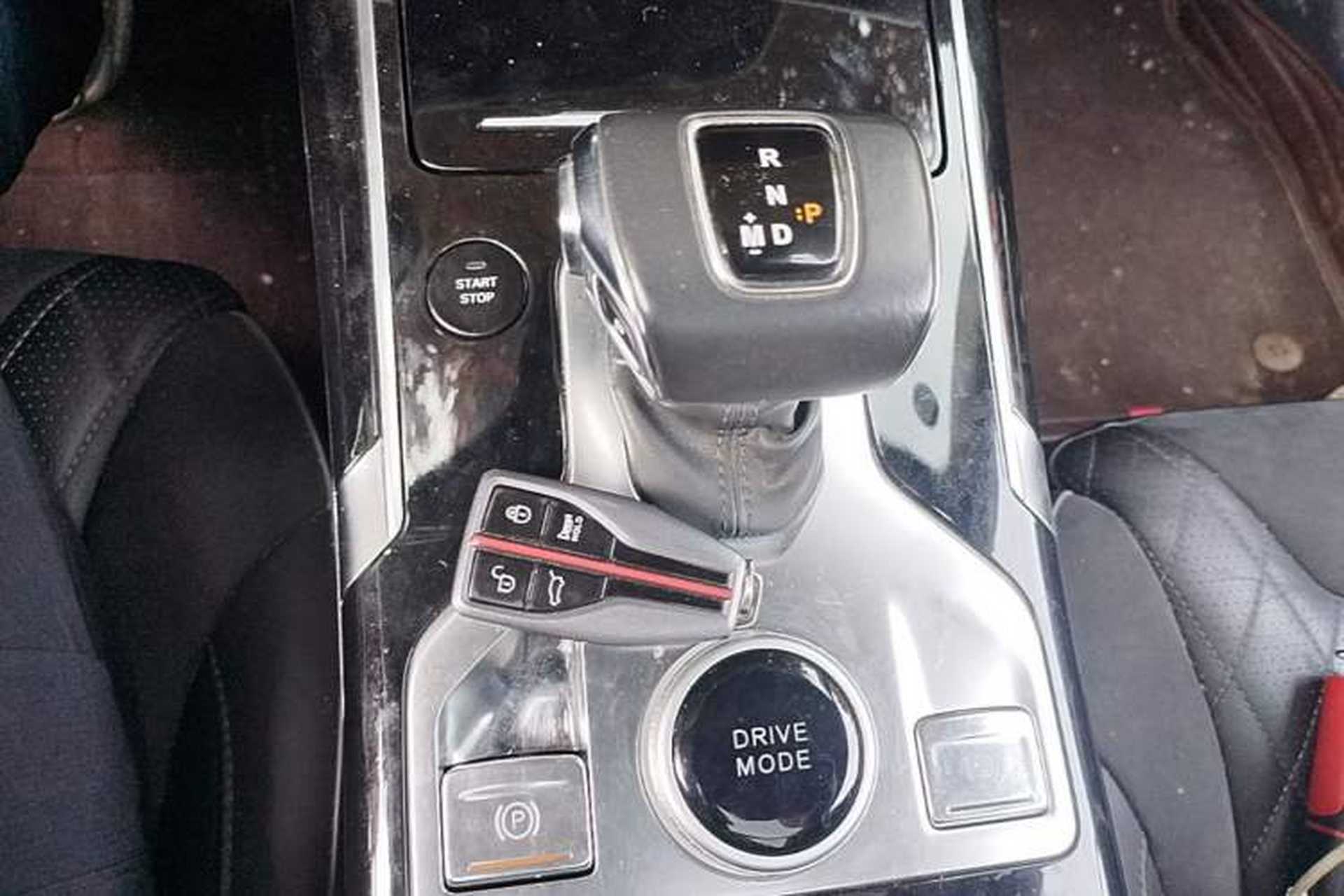 Used Hongqi HS5 2019 2.0T Smart Connect Flagship All-Wheel-Drive Version Gear Lever