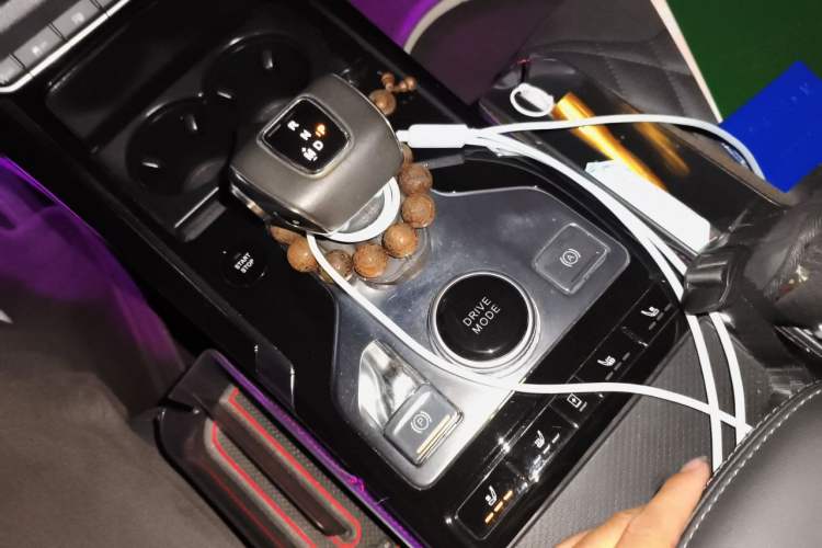 Used Hongqi HS5 2019 2.0T Smart Connect Flagship Edition Gear Lever
