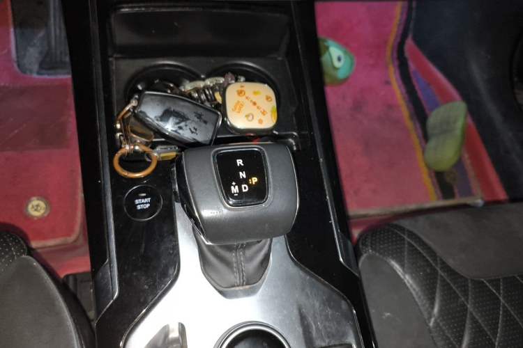 Used Hongqi HS5 2019 2.0T Smart Connect Flagship All-Wheel-Drive Version Gear Lever