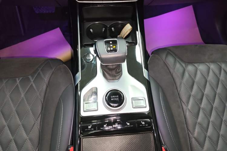 Used Hongqi HS5 2019 2.0T Smart Connect Flagship Edition Gear Lever