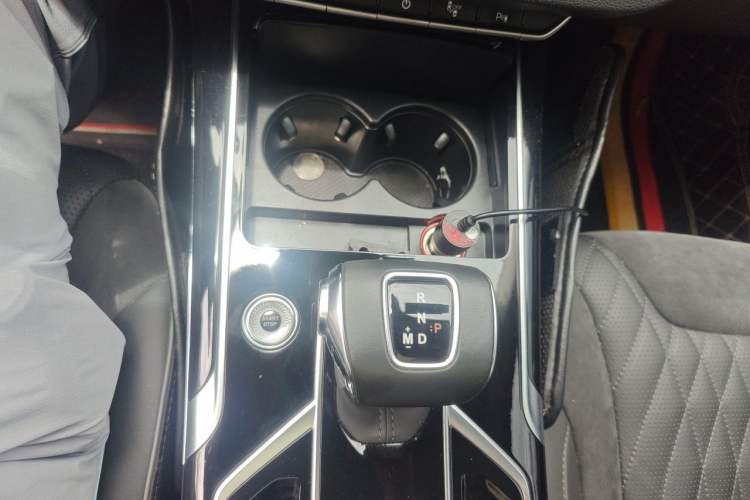 Used Hongqi HS5 2019 2.0T Smart Connect Flagship Edition Gear Lever