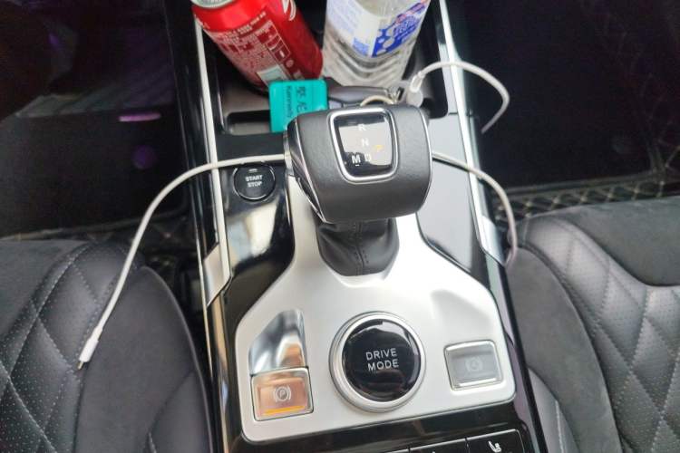 Used Hongqi HS5 2019 2.0T Smart Connect Flagship All-Wheel-Drive Version Gear Lever