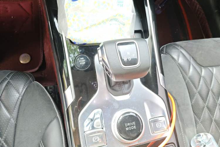 Used Hongqi HS5 2019 2.0T Smart Connect Flagship Edition Gear Lever