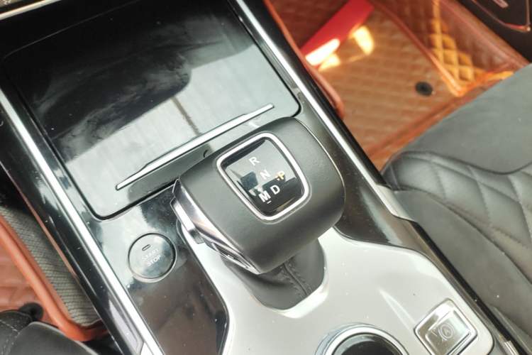Used Hongqi HS5 2019 2.0T Smart Connect Flagship Edition Gear Lever