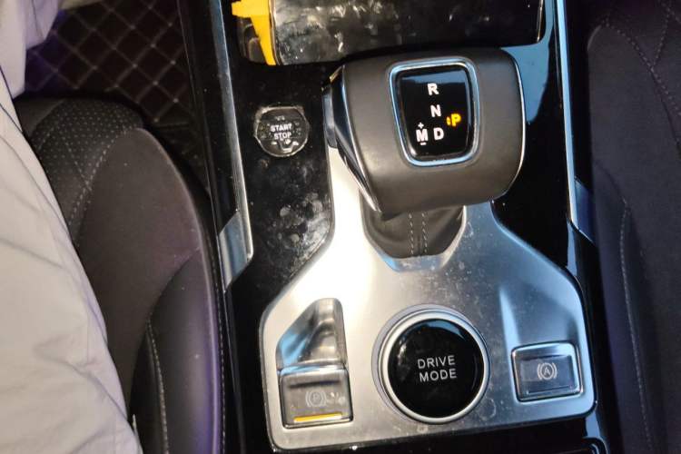 Used Hongqi HS5 2019 2.0T Smart Connect Flagship Edition Gear Lever