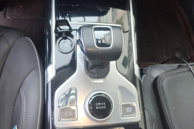 Used Hongqi HS5 2019 2.0T Smart Connect Flagship All-Wheel-Drive Version Gear Lever