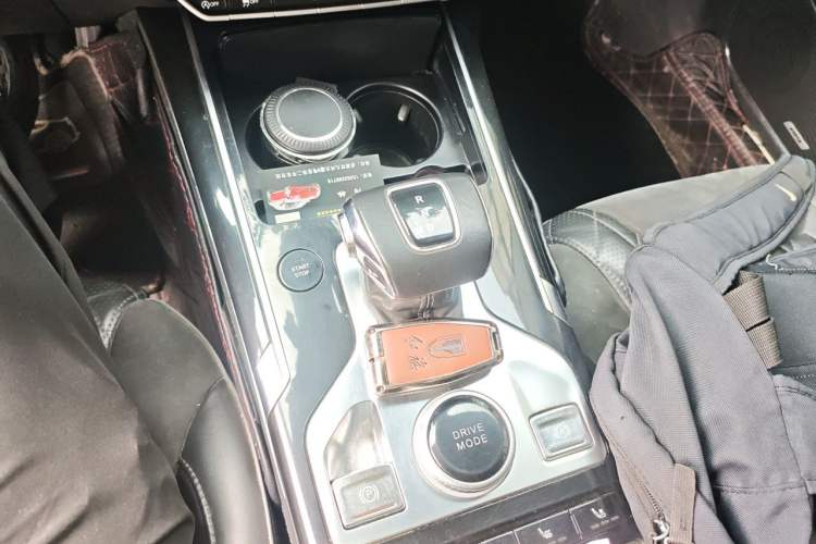 Used Hongqi HS5 2019 2.0T Smart Connect Flagship All-Wheel-Drive Version Gear Lever