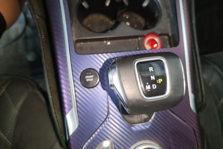Used Hongqi HS5 2019 2.0T Smart Connect Flagship All-Wheel-Drive Version Gear Lever