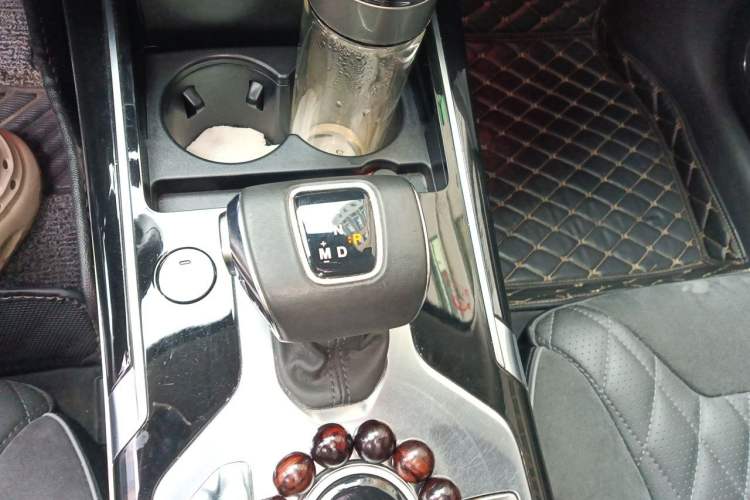 Used Hongqi HS5 2019 2.0T Smart Connect Flagship Edition Gear Lever