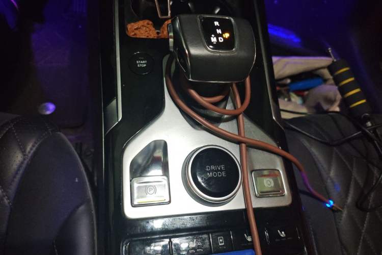 Used Hongqi HS5 2019 2.0T Smart Connect Flagship Edition Gear Lever