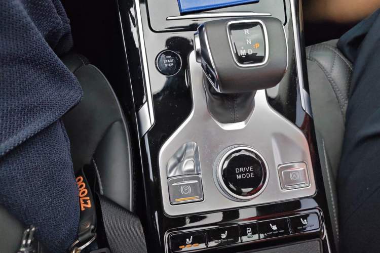 Used Hongqi HS5 2019 2.0T Smart Connect Flagship Edition Gear Lever