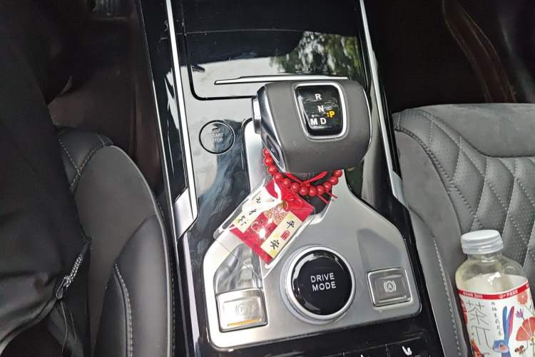 Used Hongqi HS5 2019 2.0T Smart Connect Flagship Edition Gear Lever