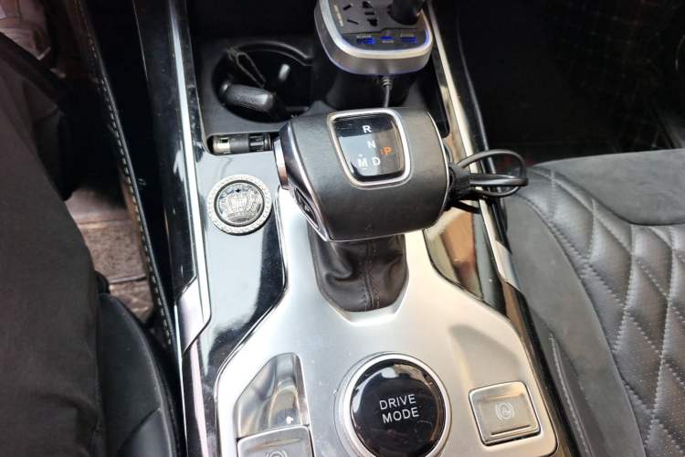 Used Hongqi HS5 2019 2.0T Smart Connect Flagship Edition Gear Lever