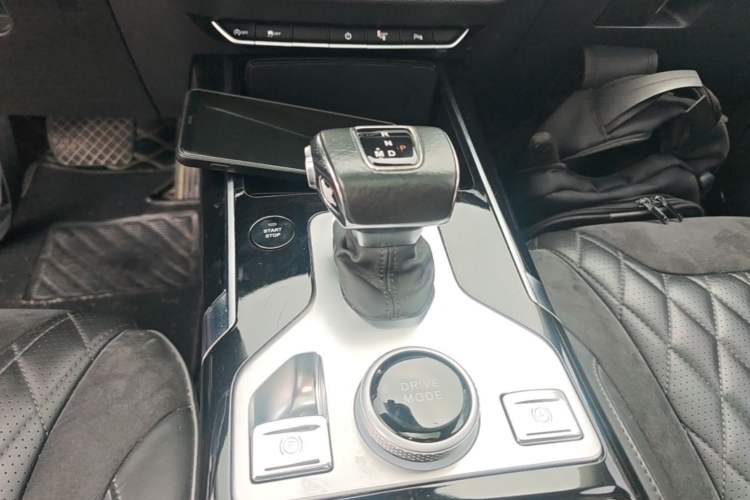 Used Hongqi HS5 2019 2.0T Smart Connect Flagship Edition Gear Lever