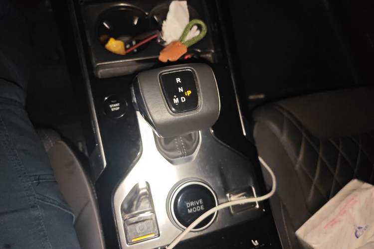 Used Hongqi HS5 2019 2.0T Smart Connect Flagship All-Wheel-Drive Version Gear Lever