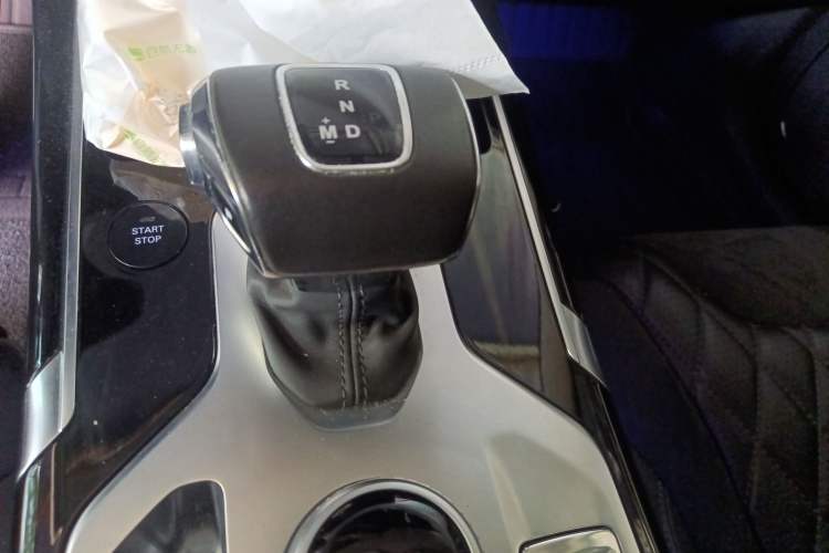 Used Hongqi HS5 2019 2.0T Smart Connect Flagship All-Wheel-Drive Version Gear Lever