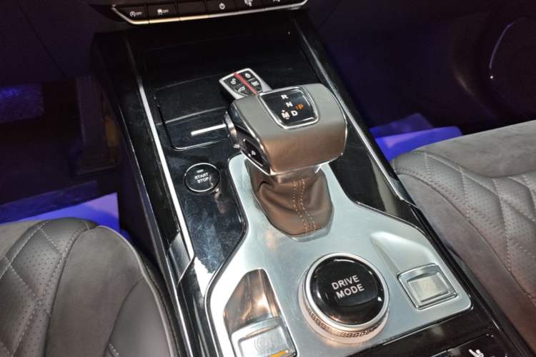 Used Hongqi HS5 2019 2.0T Smart Connect Flagship Edition Gear Lever