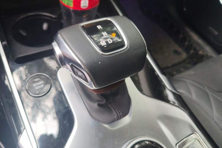 Used Hongqi HS5 2019 2.0T Smart Connect Flagship All-Wheel-Drive Version Gear Lever