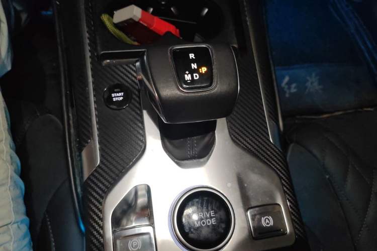 Used Hongqi HS5 2019 2.0T Smart Connect Flagship Edition Gear Lever