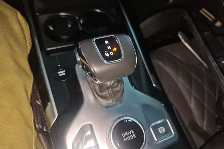 Used Hongqi HS5 2019 2.0T Smart Connect Flagship Edition Gear Lever