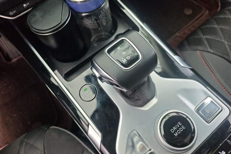 Used Hongqi HS5 2019 2.0T Smart Connect Flagship All-Wheel-Drive Version Gear Lever