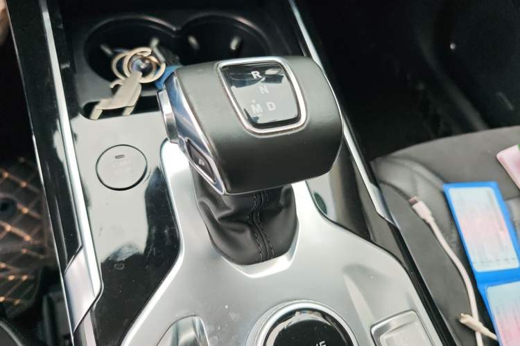 Used Hongqi HS5 2019 2.0T Smart Connect Flagship Edition Gear Lever
