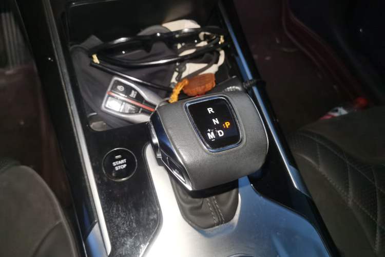 Used Hongqi HS5 2019 2.0T Smart Connect Flagship Edition Gear Lever
