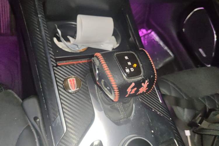 Used Hongqi HS5 2019 2.0T Smart Connect Flagship All-Wheel-Drive Version Gear Lever