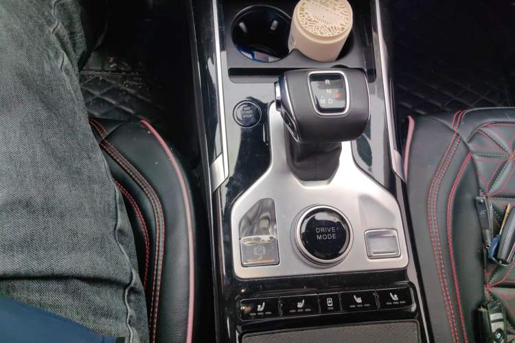 Used Hongqi HS5 2019 2.0T Smart Connect Flagship Edition Gear Lever