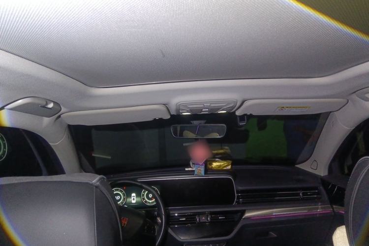 Used Hongqi HS5 2019 2.0T Smart Connect Flagship All-Wheel-Drive Version Headliner