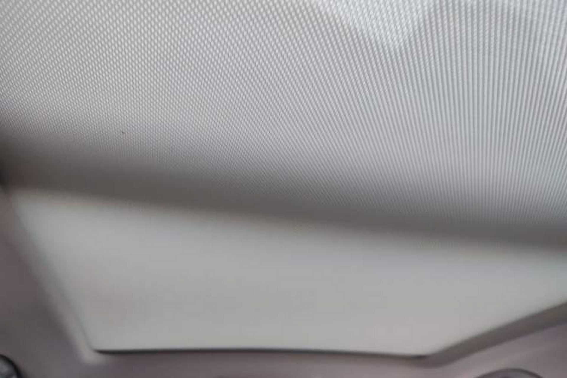 Used Hongqi HS5 2019 2.0T Smart Connect Flagship All-Wheel-Drive Version Headliner