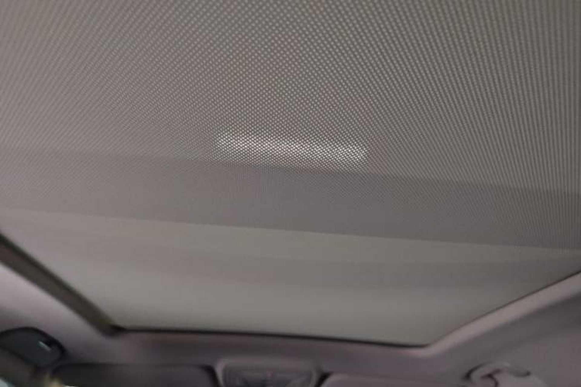 Used Hongqi HS5 2019 2.0T Smart Connect Flagship All-Wheel-Drive Version Headliner