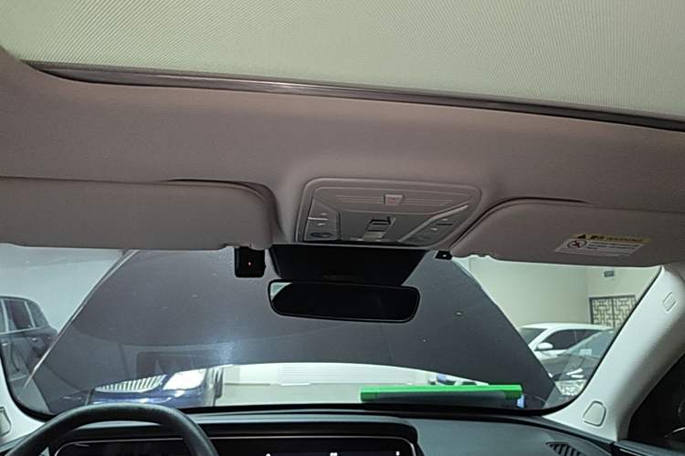 Used Hongqi HS5 2019 2.0T Smart Connect Flagship All-Wheel-Drive Version Headliner