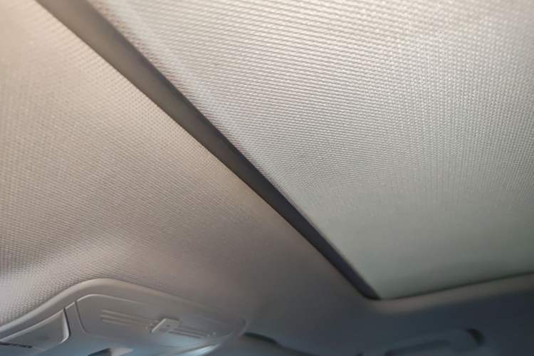 Used Hongqi HS5 2019 2.0T Smart Connect Flagship All-Wheel-Drive Version Headliner