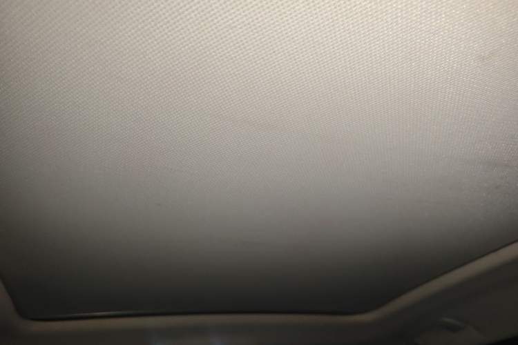 Used Hongqi HS5 2019 2.0T Smart Connect Flagship All-Wheel-Drive Version Headliner
