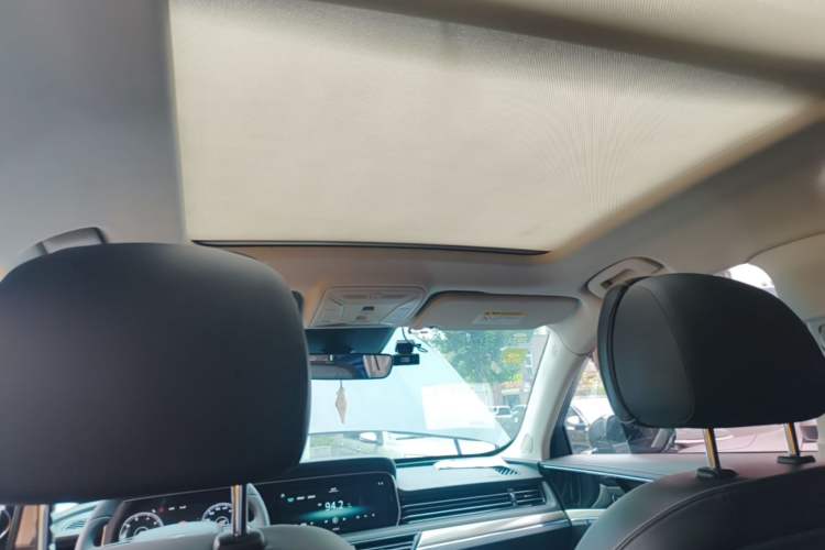 Used Hongqi HS5 2019 2.0T Smart Connect Flagship All-Wheel-Drive Version Headliner