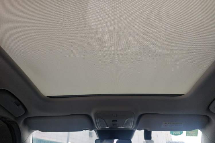 Used Hongqi HS5 2019 2.0T Smart Connect Flagship All-Wheel-Drive Version Headliner