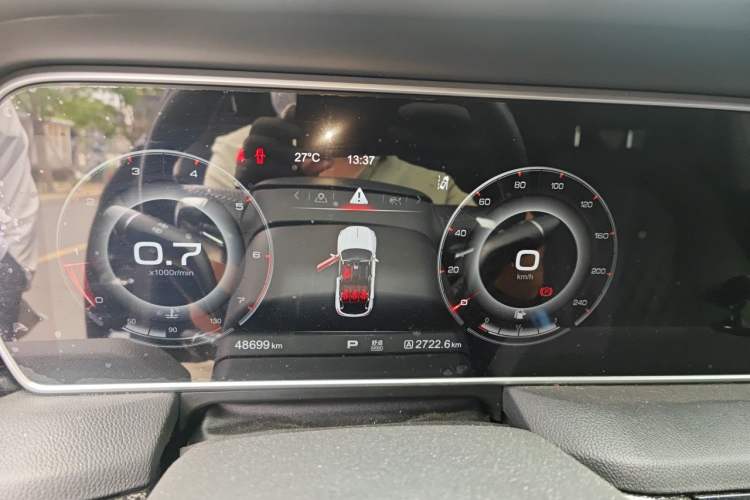 Used Hongqi HS5 2019 2.0T Smart Connect Flagship All-Wheel-Drive Version Instrument Cluster