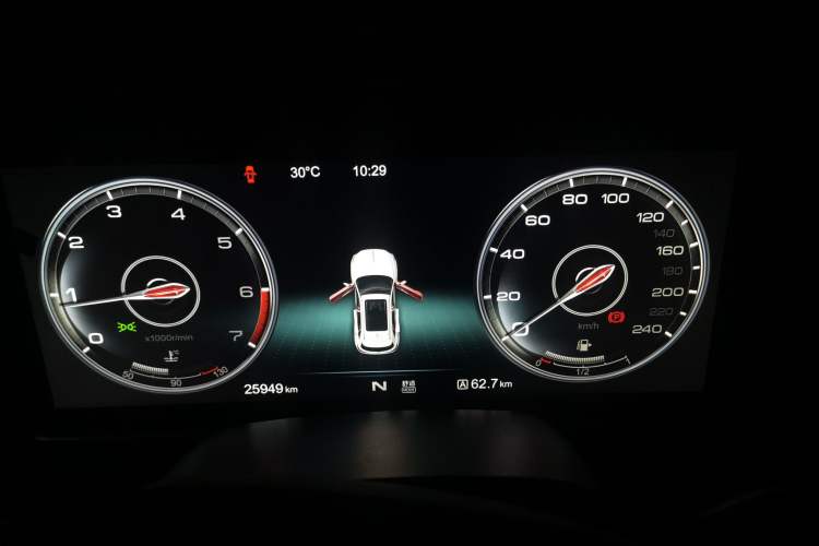 Used Hongqi HS5 2019 2.0T Smart Connect Flagship All-Wheel-Drive Version Instrument Cluster