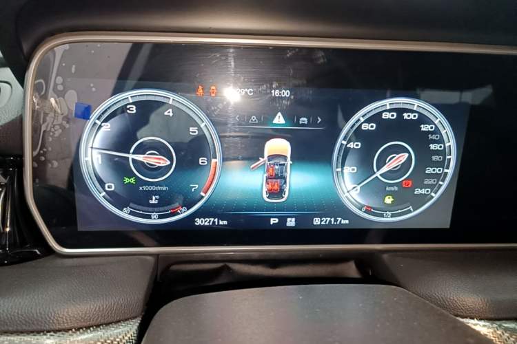 Used Hongqi HS5 2019 2.0T Smart Connect Flagship Edition Instrument Cluster