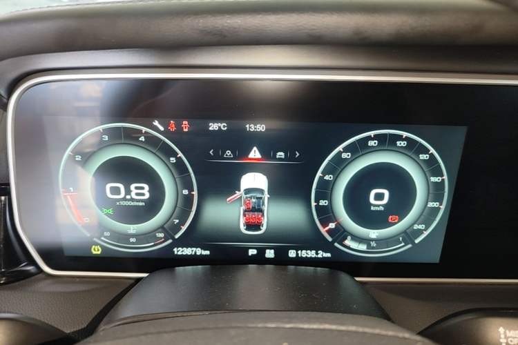 Used Hongqi HS5 2019 2.0T Smart Connect Flagship All-Wheel-Drive Version Instrument Cluster