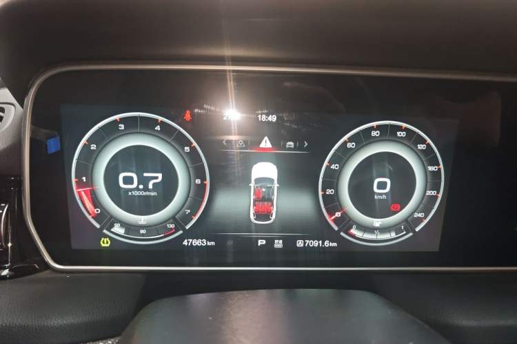 Used Hongqi HS5 2019 2.0T Smart Connect Flagship All-Wheel-Drive Version Instrument Cluster
