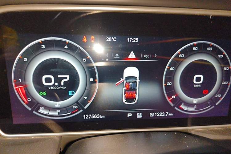 Used Hongqi HS5 2019 2.0T Smart Connect Flagship All-Wheel-Drive Version Instrument Cluster