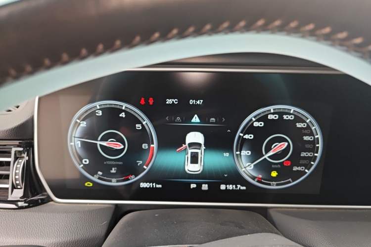 Used Hongqi HS5 2019 2.0T Smart Connect Flagship All-Wheel-Drive Version Instrument Cluster