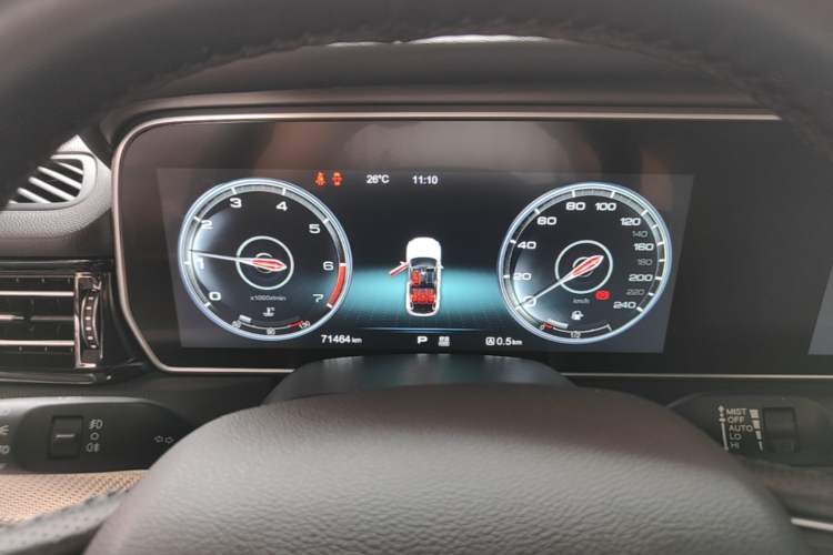 Used Hongqi HS5 2019 2.0T Smart Connect Flagship Edition Instrument Cluster